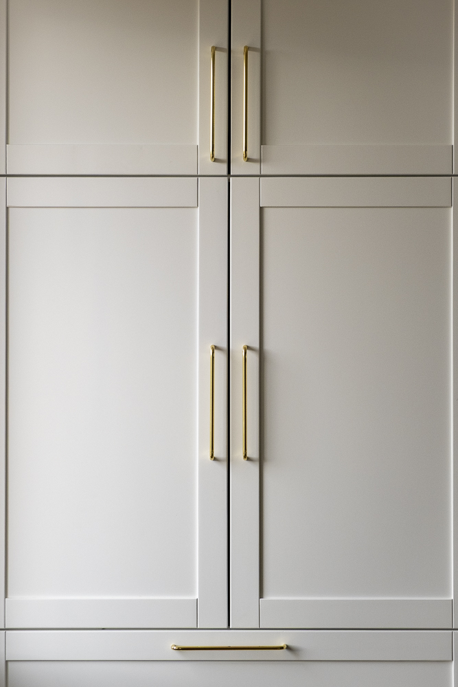 Jeu de façades et de volumes du mobilier de cuisine sur mesure